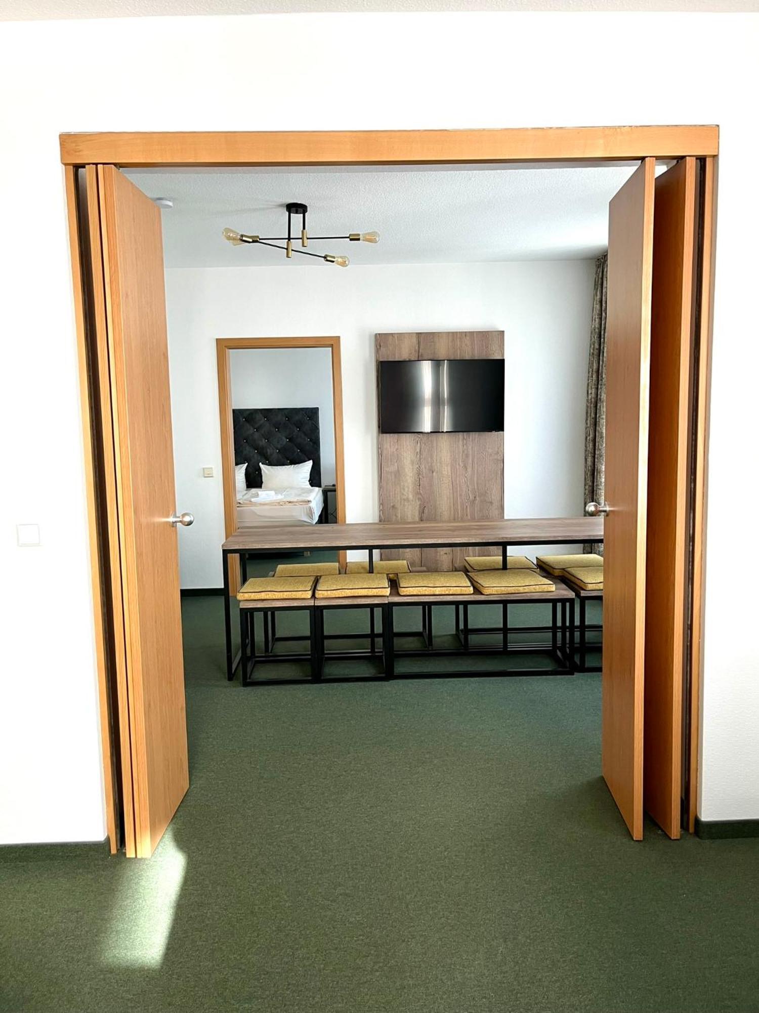 Grosses Familienapartment Mit Blick Zur Frauenkirche Drezno Pokój zdjęcie